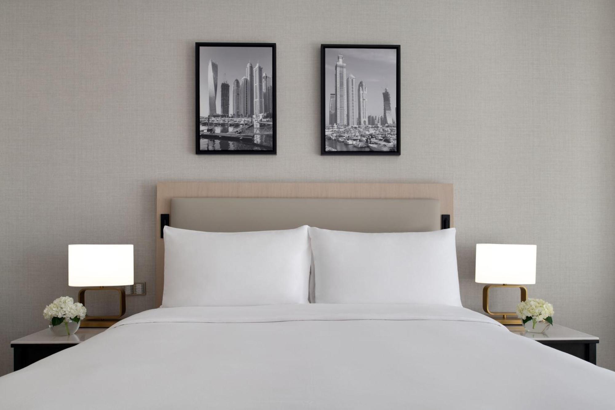 Jw Marriott Hotel Marina Дубай Екстериор снимка A bedroom at the hotel